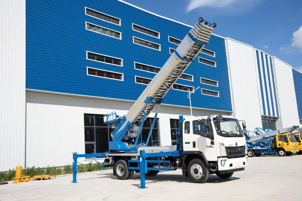 石家庄裕华小型云梯车上料车租赁多少钱