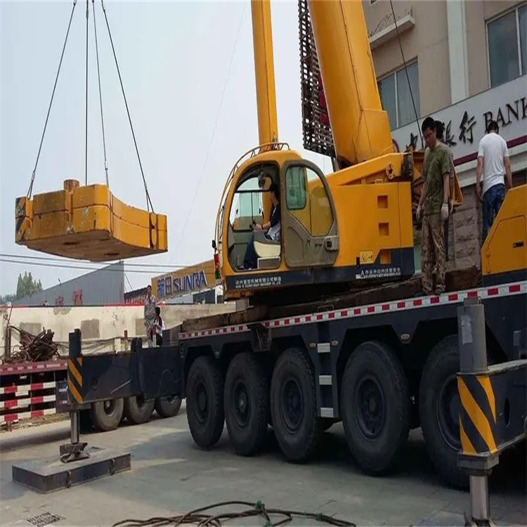 石家庄裕华当地吊车出租|机器吊装|75吨|工厂搬迁服务